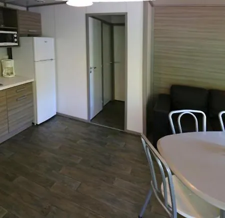 캠프장 Chalet 3 Chambres Camping Les Cruses Ribes